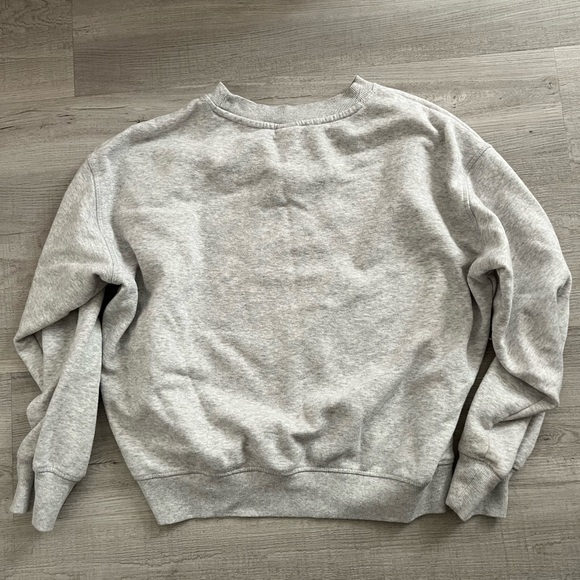 gray sweatshirt - Picture 2 of 3